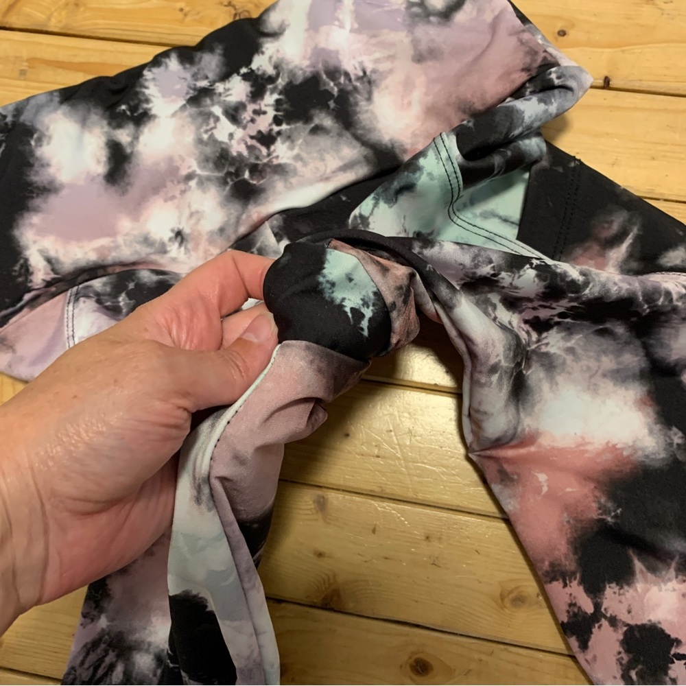 Onzie Leggings - Picture 2 of 6